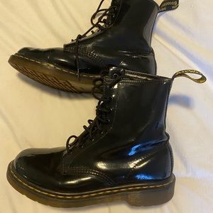 Dr martens black size 8